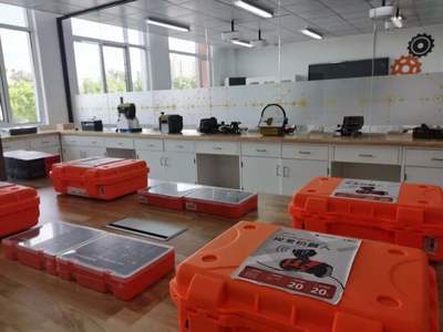 華二松江以創新引領打造“四個校園”，為區域基礎教育高質量發展注入強勁動能